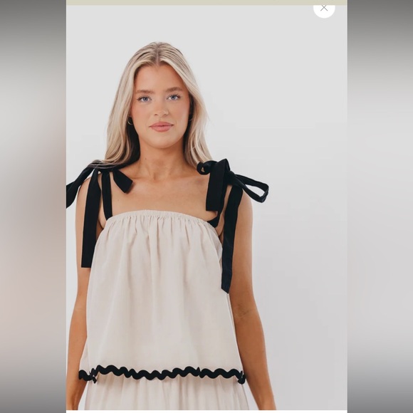 Two piece set bow tie top and maxi skirt - Picture 2 of 2